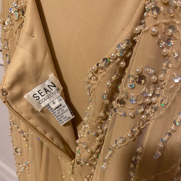 Formal Dress - Picture 10 of 11